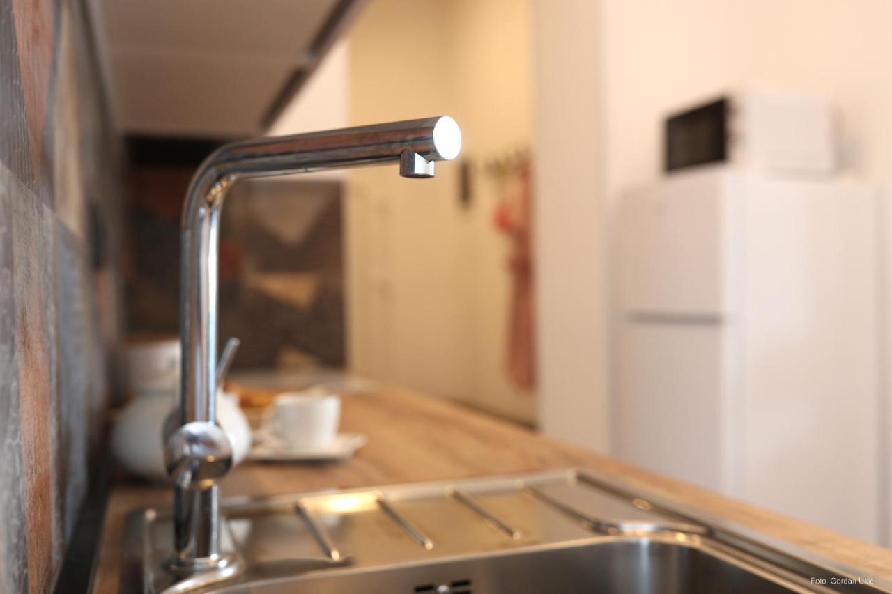 Blue Sky Apartment ロヴィニ エクステリア 写真